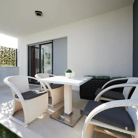 Twins Apartman Trogir